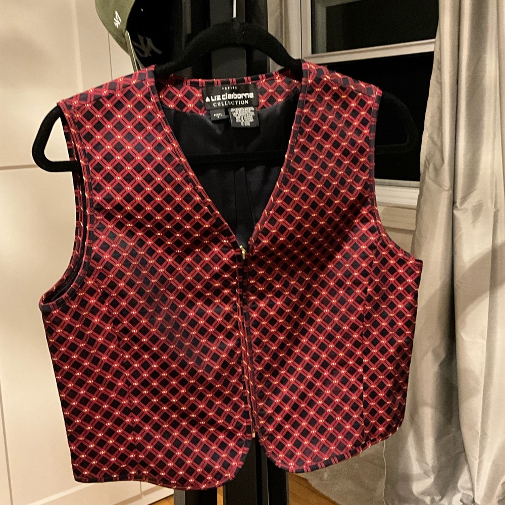 Liz Claiborne Red and Black Geometric Vest